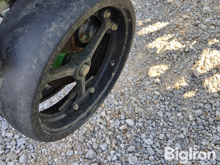 2019-john-deere-1775nt-image-14