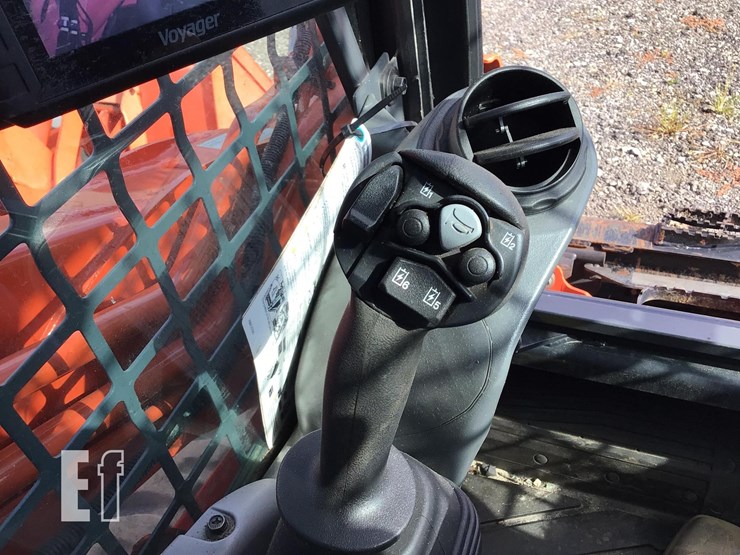 2024-kubota-svl97-2-image-15