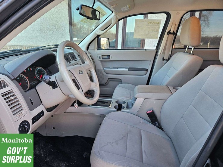 2012-ford-escape-hybrid-image-24