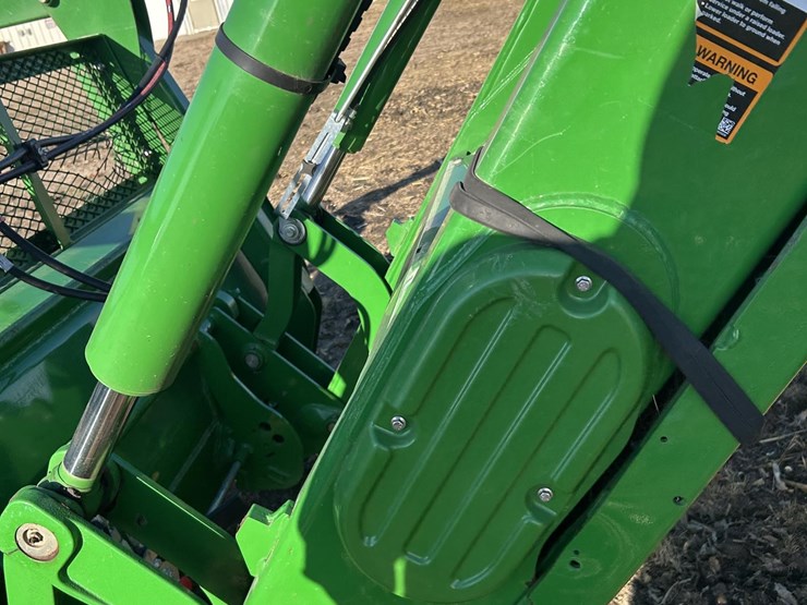 2021-john-deere-6175m-image-17