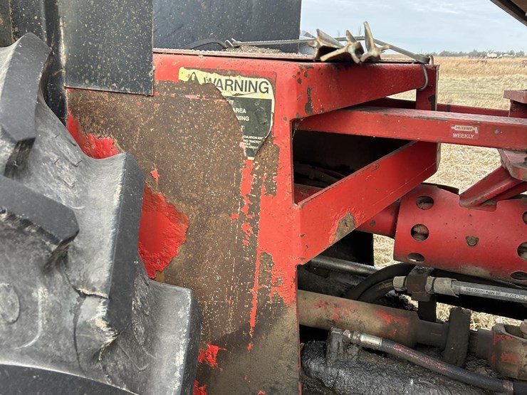 1985-versatile-856-image-36