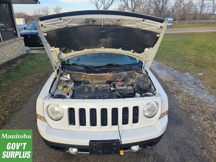 2014-jeep-patriot-image-17