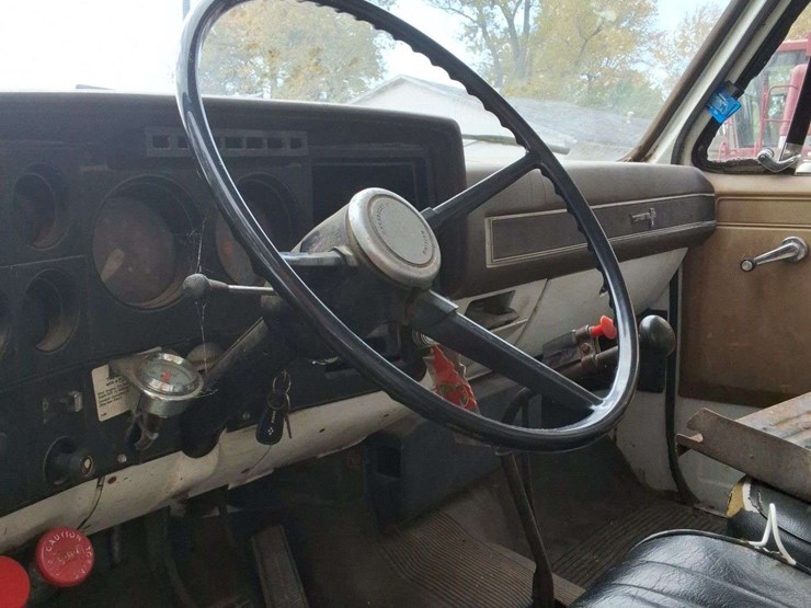 chevrolet-diesel-grain-truck,-5-x-2-speed,-single-axle,-runs,-weak-brakes,-wood-floor,-16ft-bed,-vin--1gbl7dig7bv106791-image-11