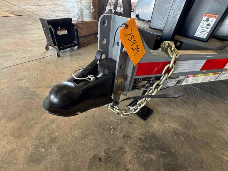 2023-thunder-creek-equipment-ev-750-image-8