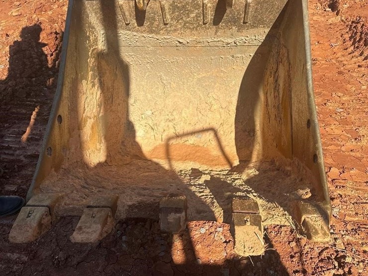 2017-volvo-ec220el-image-9