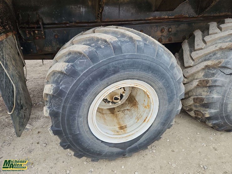 1976-mack-r600-image-26