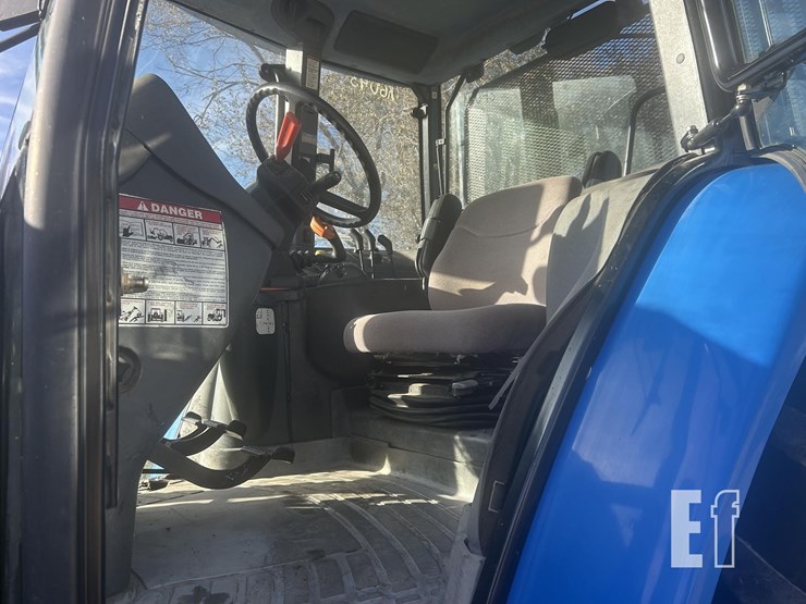 2003-new-holland-tm120-image-13