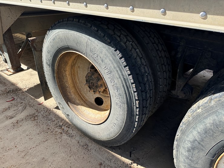 2006-international-9200i-image-11