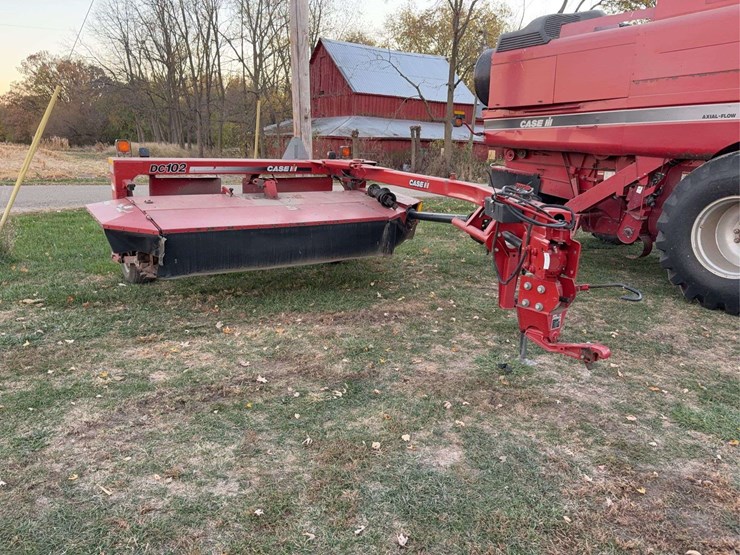 2014-case-dc-102-discbine-mower,-8-1/2ft-cut,-double-crimpers,-540pto,-s/n--ydn097510.-image-1