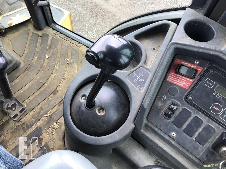 2004-deere-310g-image-19