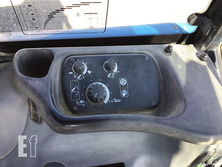 1998-new-holland-ts100-image-17