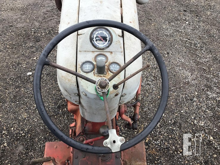 1956-ford-960-image-11