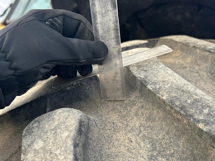 2014-challenger-mt585d-image-36