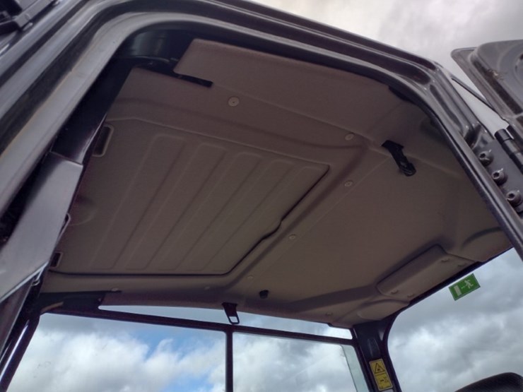 23-caterpillar-306-cr-image-14