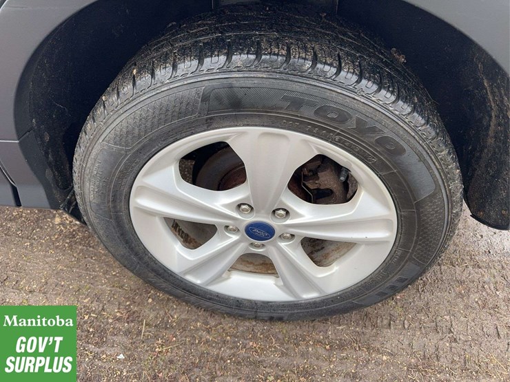 2016-ford-escape-image-15