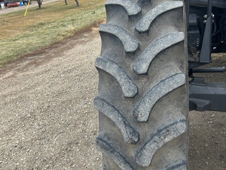 2014-challenger-mt585d-image-16