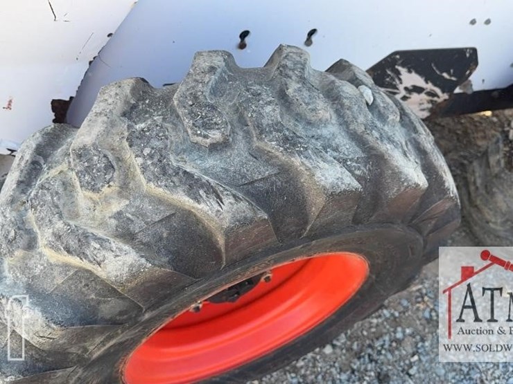 2002-bobcat-s250-image-13