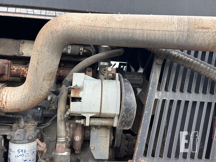 1985-versatile-856-image-37