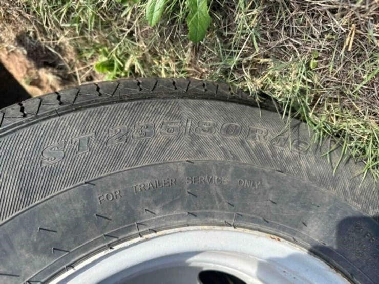 2016-maxey-26’-gooseneck-flatbed-trailer-image-17