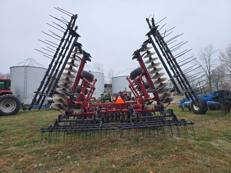 case-ih-3950-image-5