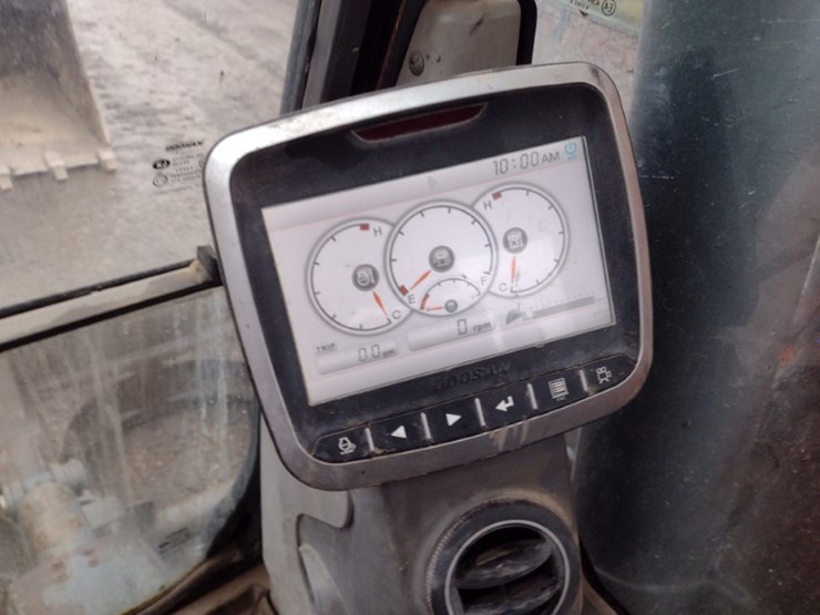 doosan-dx140-excavator-(qea-4093)-image-10