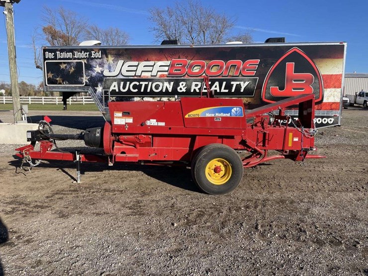 2022-new-holland-bc5070-square-baler-image-2