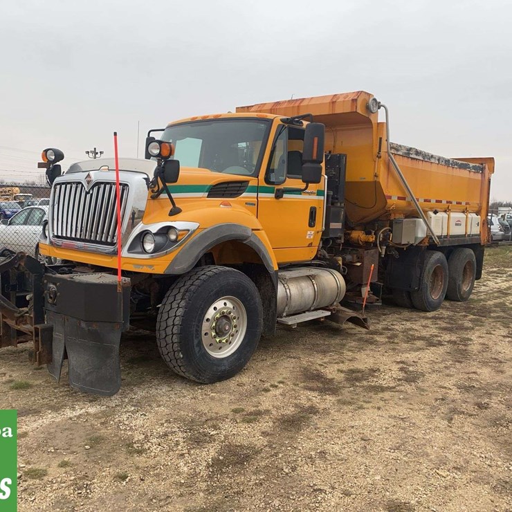 2011 INTERNATIONAL WORKSTAR 7600