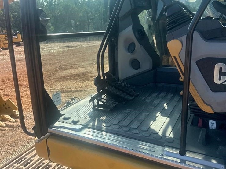 2021-caterpillar-313-image-26