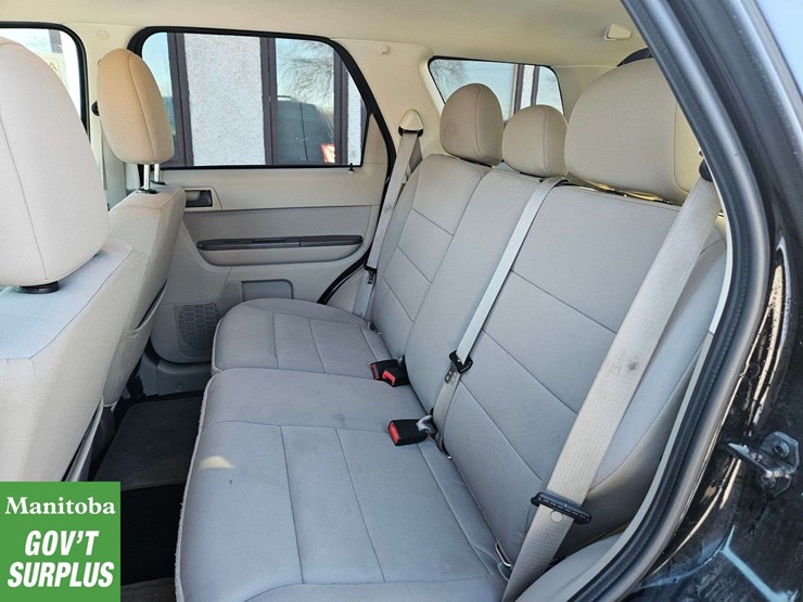 2012-ford-escape-hybrid-image-28