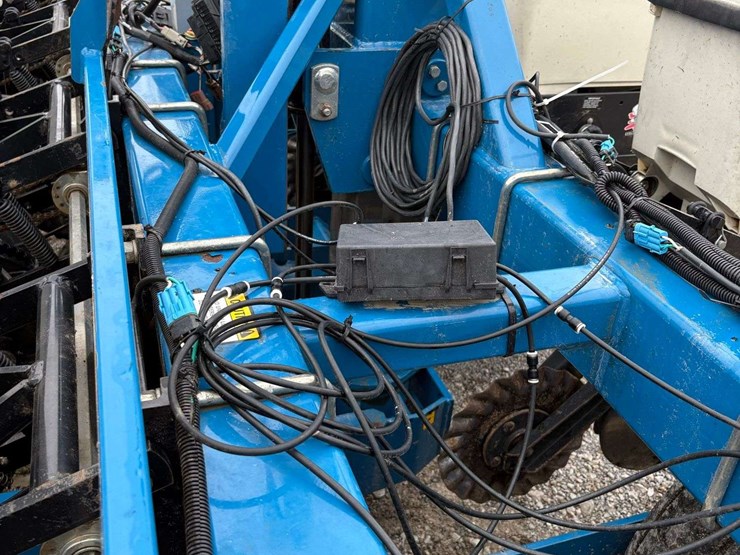 2005-kinze-3500-image-25