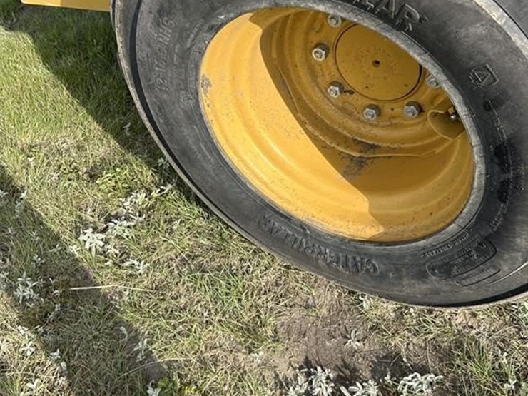 2019-caterpillar-262d3-image-17