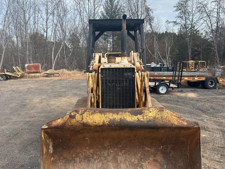 komatsu-d31s-16-image-5