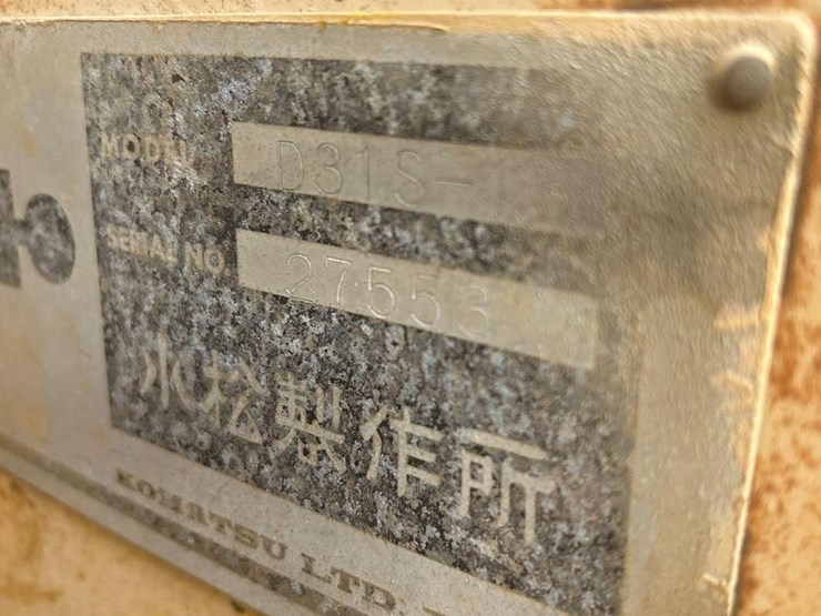 komatsu-d31s-16-image-24