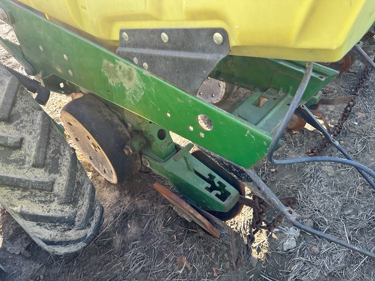 john-deere-1720-image-9