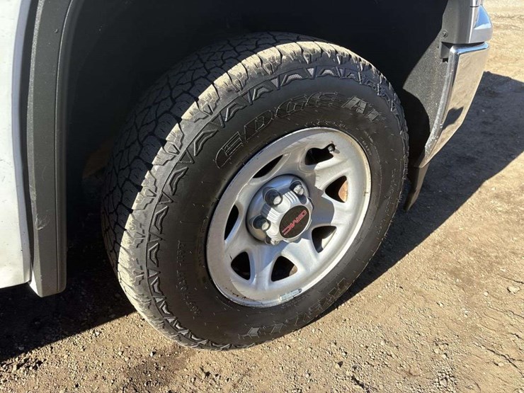 2016-gmc-sierra-1500-image-11