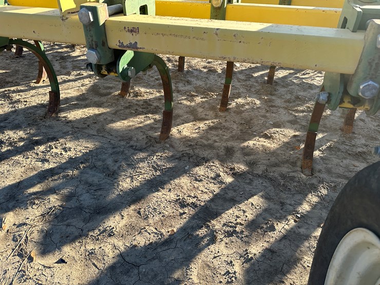 #33746-•-roll-a-cone-12.5'-chisel-plow-10-2397-image-30