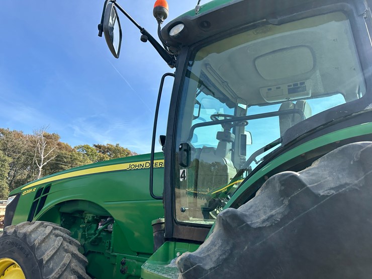 2010-john-deere-8360r-image-24