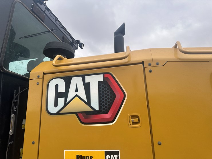 2022-caterpillar-140gc-awd-image-28
