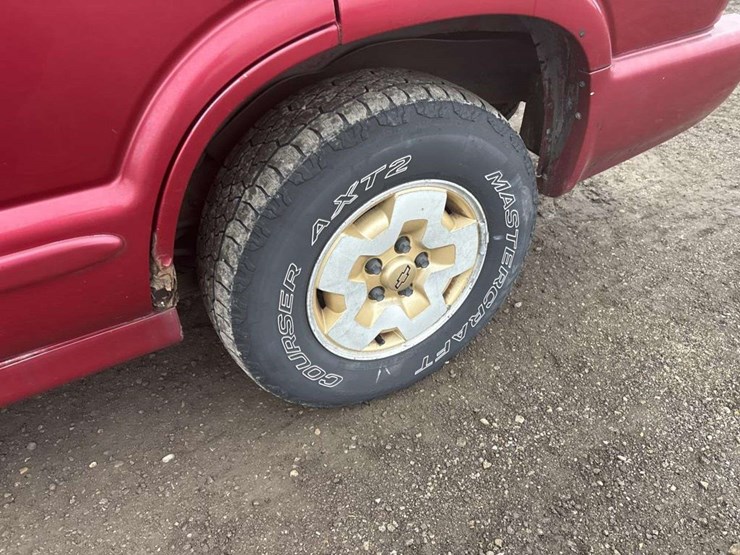 2000-chevrolet-blazer-image-9