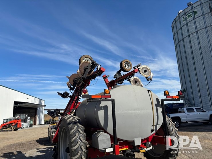 case-ih-2800-image-6