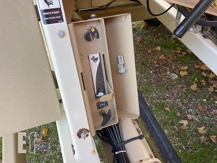 2010-unverferth-3750-image-40