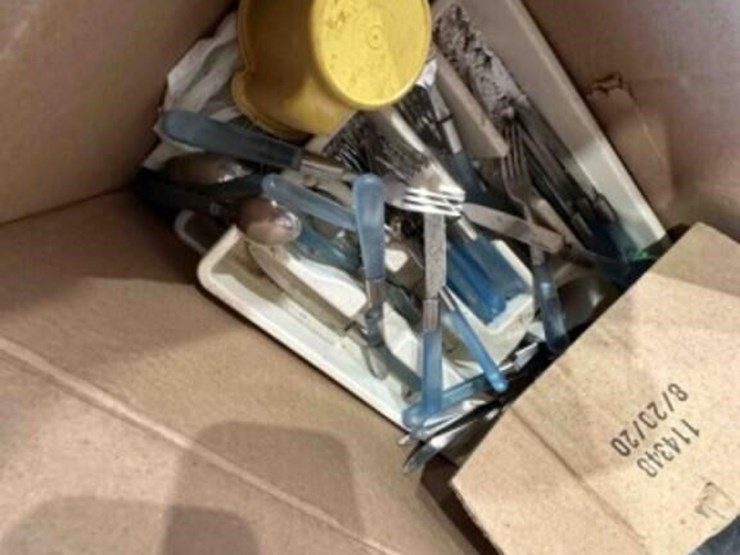 assorted-kitchenware--cups,-pots/pans,-cutlery-image-8