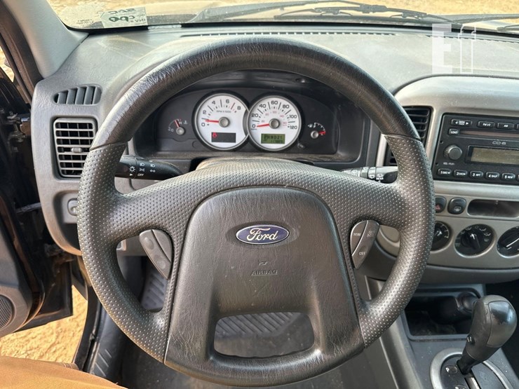 2005-ford-escape-xlt-image-21