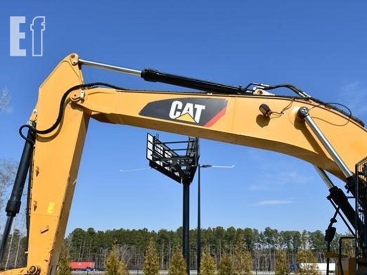 2020-caterpillar-325flcr-image-5