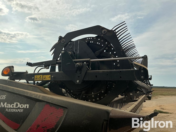 2020-mac-don-fd135-image-13