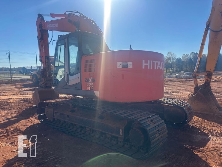 2012-hitachi-zx225us-lc-3-image-3