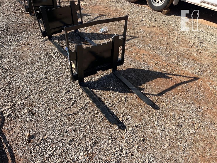 future-30-in-forklift-attachment-image-1