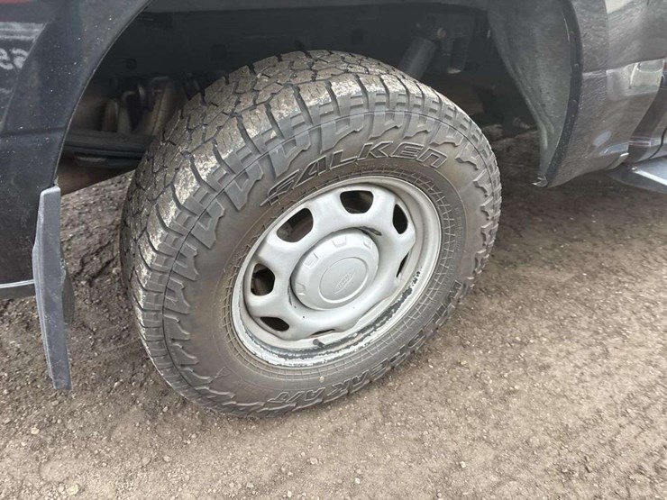 2018-ford-f150-xl-image-10