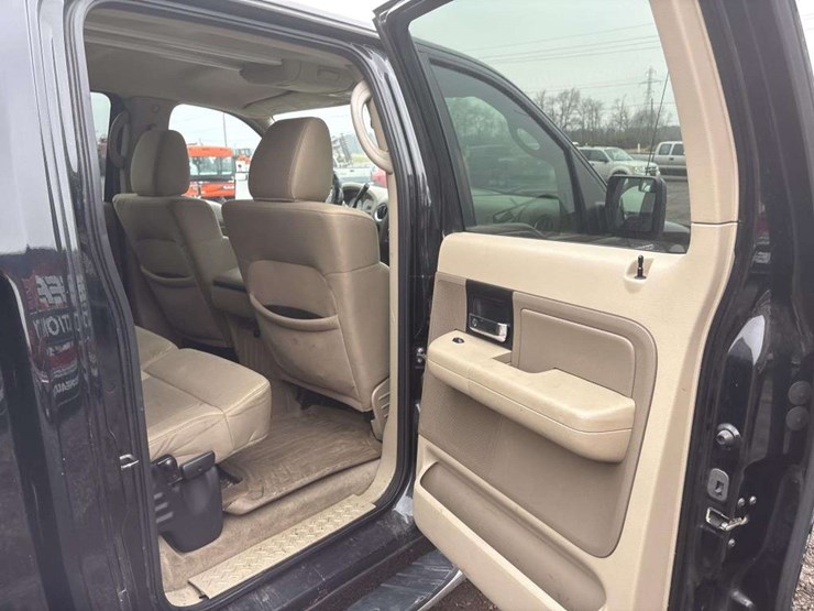 2008-ford-l-image-16