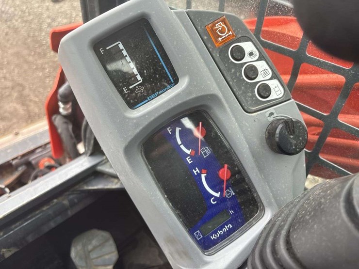 kubota-svl97-2-image-15